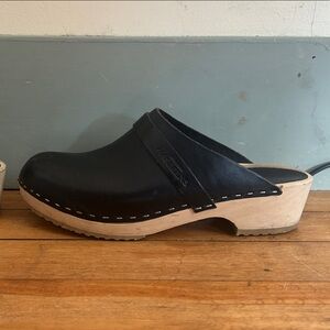 Swedish Hasbeens Black Leather Clogs